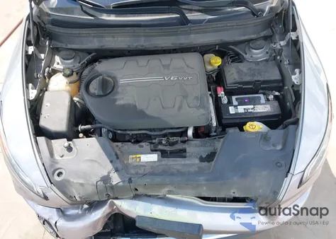 2016 Jeep Cherokee Limited из США, поврежденный, VIN 1C4PJMDS2GW286374